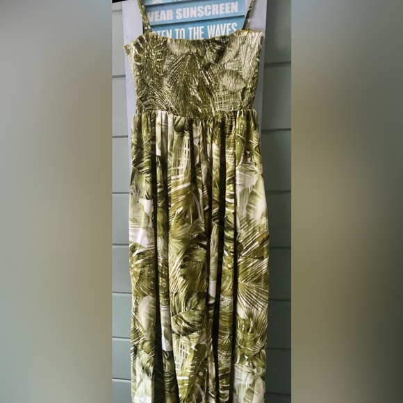 zeasty tropical palm print maxi dress with smocked bodice and slit. NEW Large - Picture 10 of 15